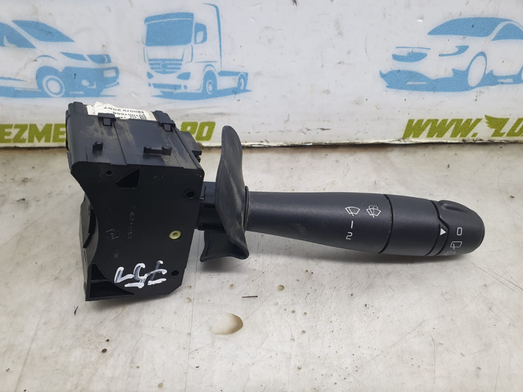 Maneta stergator 8200792587 Dacia Duster [2010 - 2013] 1.5 dci K9K896