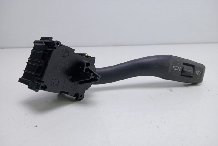 Maneta stergator 8E0953503