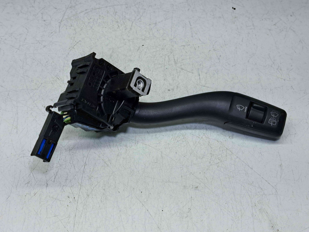 Maneta stergator Audi A3 Sportback (8PA) [Fabr 2004-2013] 8P0953519
