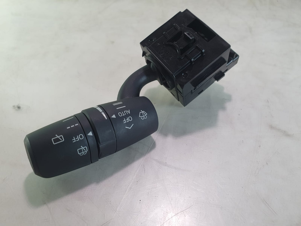 Maneta stergator kd4717f899 Mazda 3 BM [2013 - 2016] 2.0 benzina