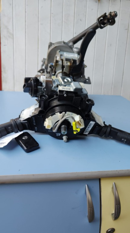 Maneta stergator Nissan Qashqai +2 1.6 dCi R9M 2012