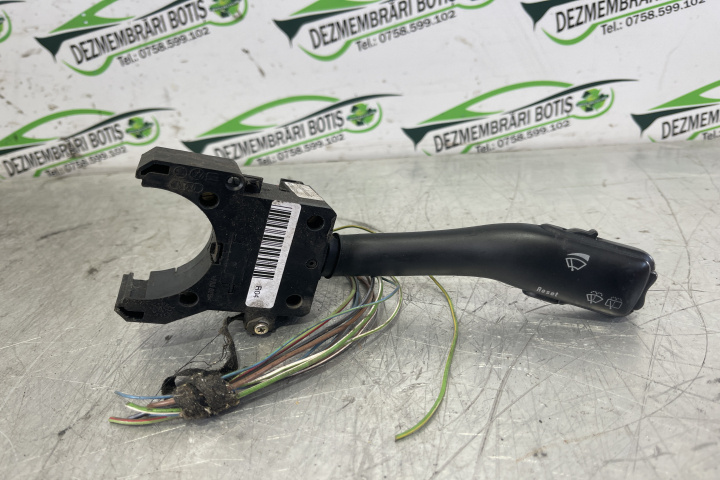 Maneta stergator parbriz 4B0953503H / 4B0 953 503 H Volkswagen VW Passat B5 [1996 - 2000] Sedan 4-usi 1.9 TDI MT (110 hp)