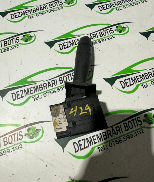 Maneta stergator parbriz 820021 Dacia Logan [2004 - 2008] Sedan 1.4 MT (75 hp)