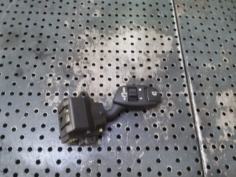 Maneta stergator parbriz bmw seria 5 e60 6924106a 01206100