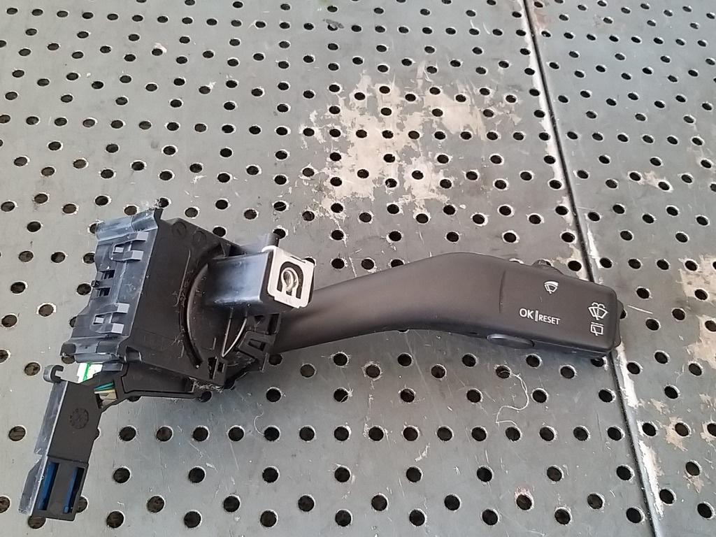 Maneta stergator parbriz seat leon 1p 1k0953519a