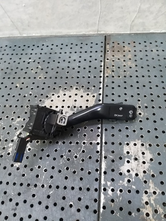 Maneta stergator parbriz seat toledo 3 5p 1k0953519a