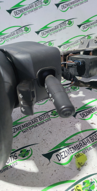 Maneta stergator parbriz si luneta Renault Clio 2 [1998 - 2005] Hatchback 5-usi 1.2 MT (75 hp)