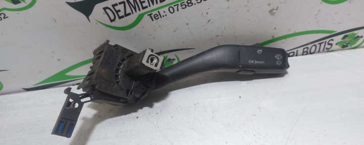 Maneta stergator parbriz si luneta Volkswagen VW Touran [2003 - 2006] Minivan 1.9 TDI MT (100 hp)