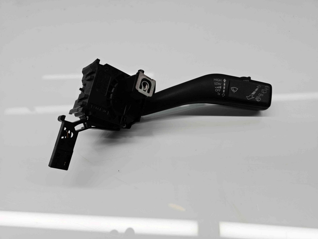 Maneta stergator Skoda Octavia 2 Combi (1Z5) [Fabr 2004-2013] Facelift 1K0953519H