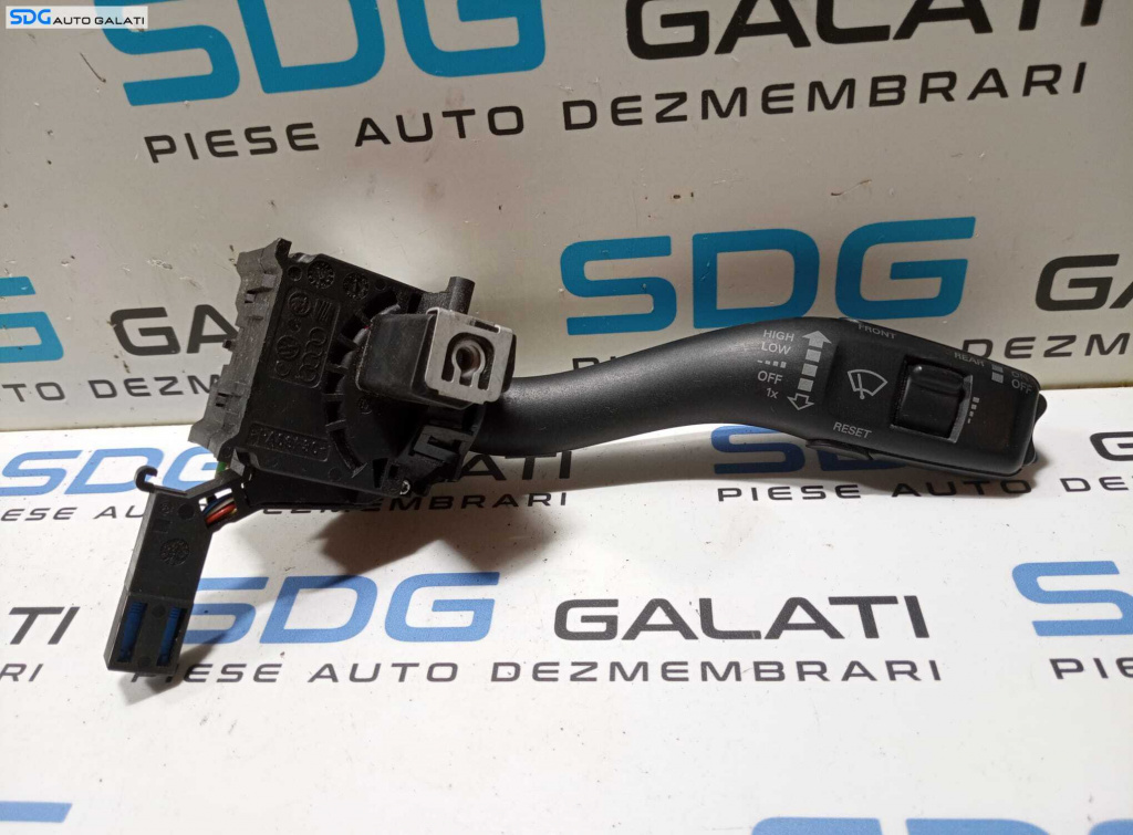 Maneta Stergator Stergator Parbriz Luneta Audi A3 8P 2004 - 2013 Cod 8P0953519E [M4892]