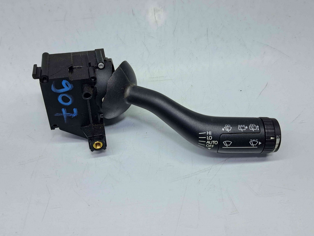 Maneta stergator Volkswagen Touareg (7LA, 7L6) [Fabr 2003-2010] 7L6953503D