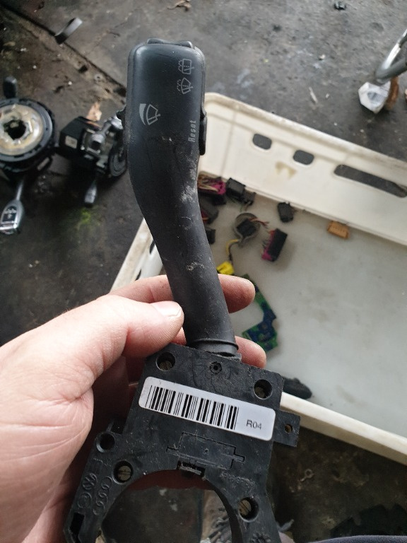 Maneta Stergator VW Golf 4 4B0953503H
