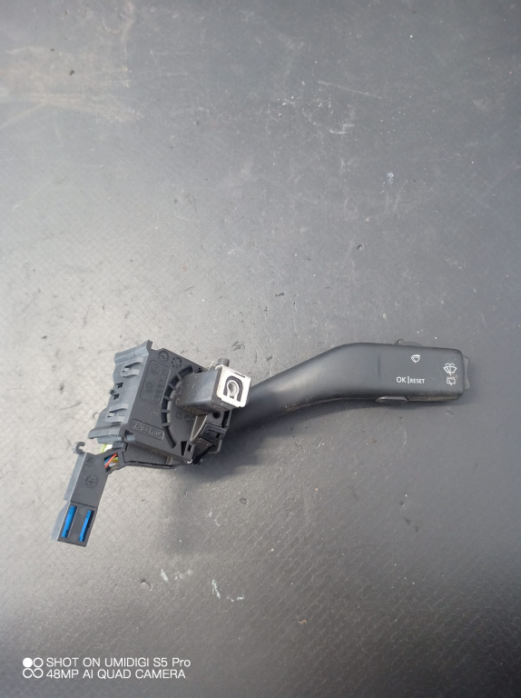 Maneta stergator , VW Golf 5 , COD -1K0953519