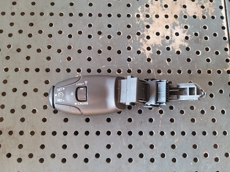 Maneta tempomat citroen c3 2 e10588790 96655861xt