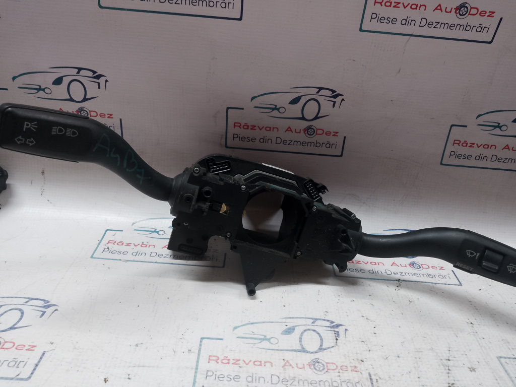 Manete Audi A4 B7 2007, 4E0953503B