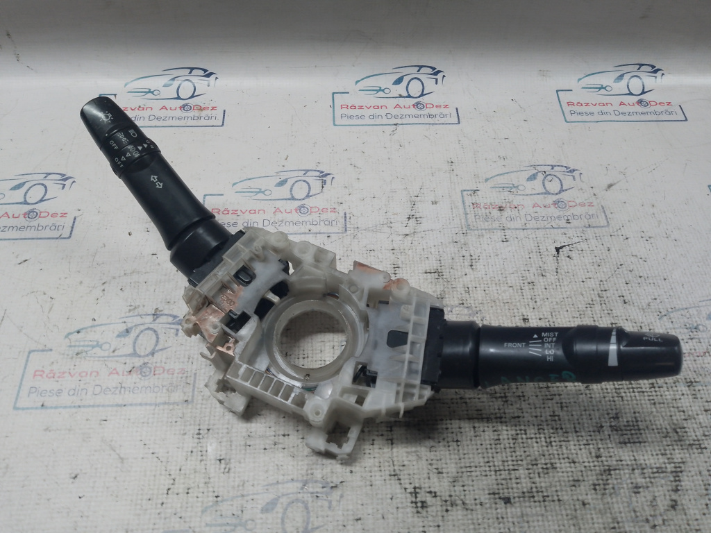 Manete Mitsubishi Lancer 2010, 8600A247