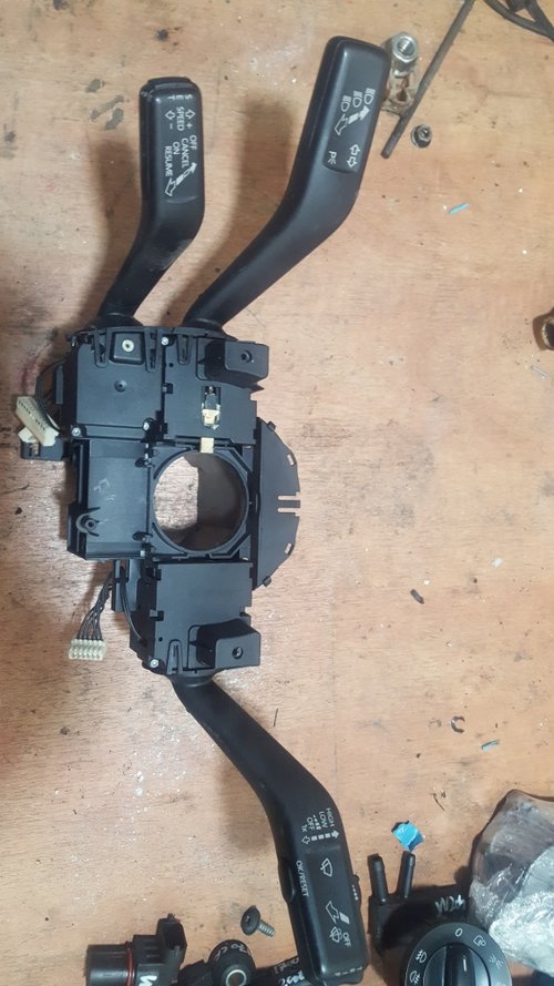 Manete Semnalizare cu Pilot Automat VW Passat B6 2007 3C5 953 507 BK