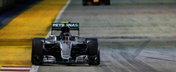 Balanta se inclina in favoarea lui Rosberg. Neamtul a castigat in Singapore si a devenit liderul clasamentului general