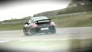 Mark Webber si Porsche 911 GT2 RS