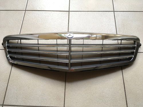 Masca capota Mercedes C klasse / W204   A208801283