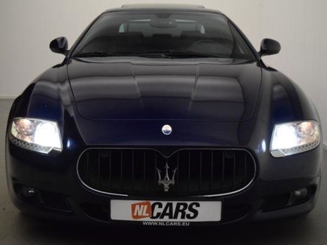 Maserati Quattroporte cu 250.000+ km la bord