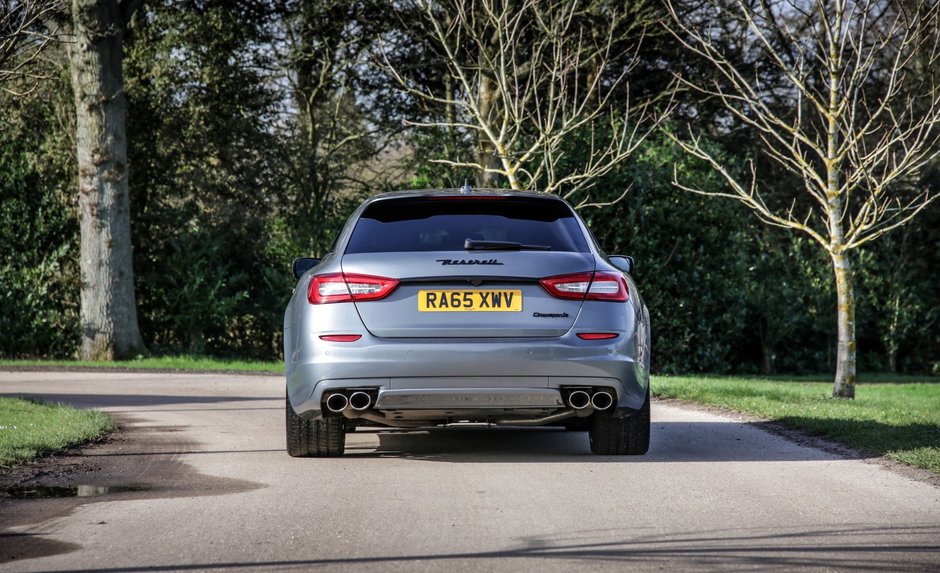 Maserati Quattroporte Shooting Brake de vanzare