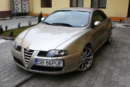 Masina care a invins Apa: Alfa Romeo GT by Bogdan Tantu