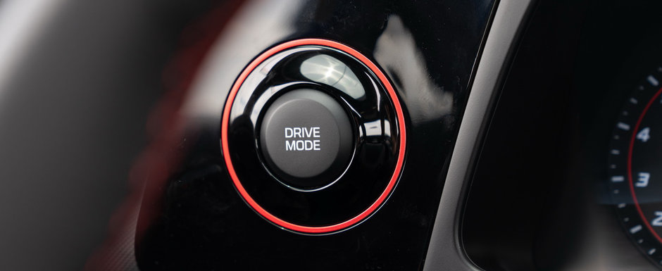 Masina care face VW Jetta sa para din secolul trecut. Compania producatoare anunta lansarea unei versiuni SPORT Masina care face VW Jetta sa para din secolul trecut. Compania producatoare anunta lansarea unei versiuni SPORT