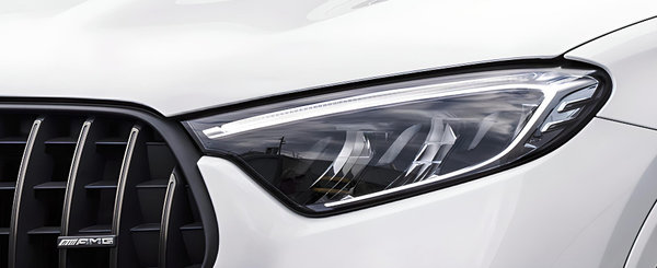 Masina cu motor de 2.0 litri si 435 CP. Compania producatoare a publicat acum primele imagini si detalii oficiale
