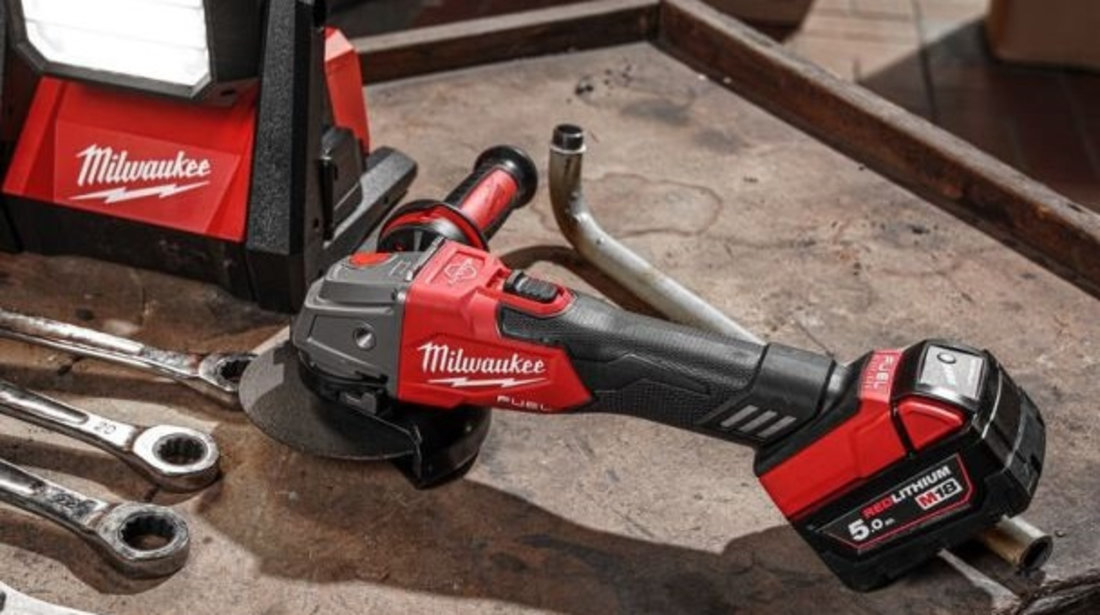 Masina De Slefuit 18.0 V Milwaukee 4933478430