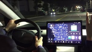 Masina de strada sau naveta spatiala? Uite cum se vede o plimbare de la bordul noii Tesla Model 3