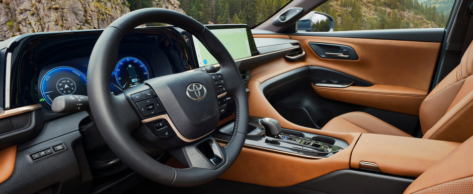 Masina pe care Toyota nu vrea s-o vanda nimanui din Europa. Are o lungime de aproape cinci metri, scaune ventilate si instalatie audio de la JBL Masina pe care Toyota nu vrea s-o vanda nimanui din Europa. Are o lungime de aproape cinci metri, scaune ventilate si instalatie audio de la JBL