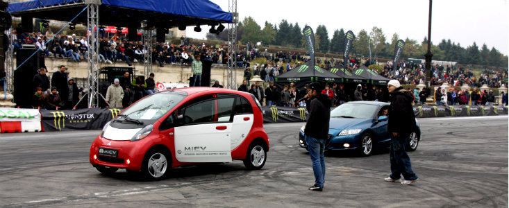 Masini ECO la Drift Grand Prix of Romania - o gura de aer curat pentru Palatul Parlamentului