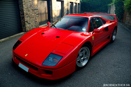 Masini legendare Ep. 1 - Ferrari F40