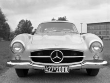 Masini legendare Ep. 7 - Mercedes-Benz 300SL Gullwing