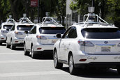 Masinile autonome de la Google, victime in 11 accidente rutiere