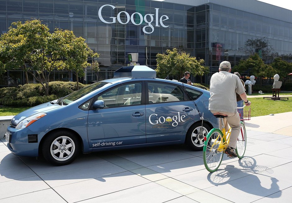 Masinile autonome de la Google, victime in 11 accidente rutiere