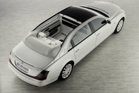 Maybach Landaulet, rasfat pe 4 roti