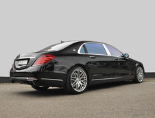 Maybach S-Class cu 900 CP sub capota