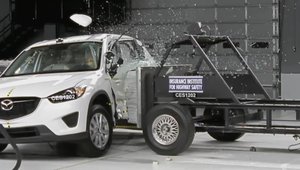 Mazda CX-5 - Impact Lateral (IIHS)