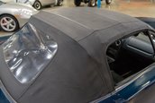 Mazda Miata transformata in Ford Mustang