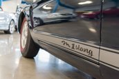 Mazda Miata transformata in Ford Mustang