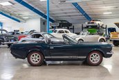 Mazda Miata transformata in Ford Mustang
