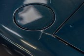 Mazda Miata transformata in Ford Mustang