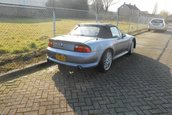 Mazda MX-5 transformata in BMW Z3