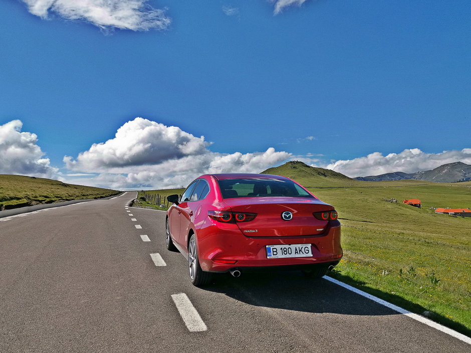 Mazda3 Sedan Skyactiv-G 150