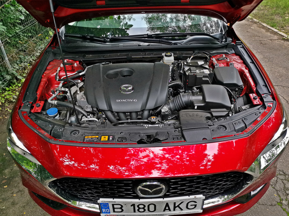 Mazda3 Sedan Skyactiv-G 150