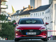 Mazda3 si CX-30