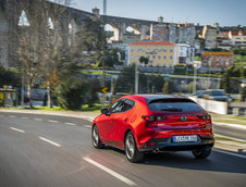 Mazda3 si CX-30