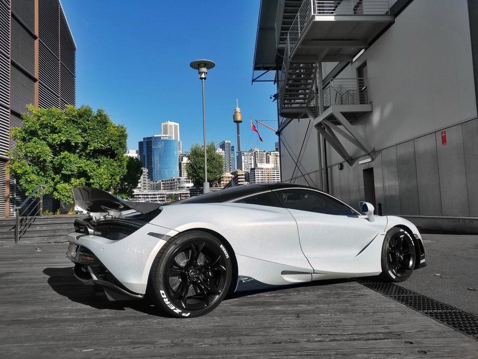 McLaren 720S Velocita
